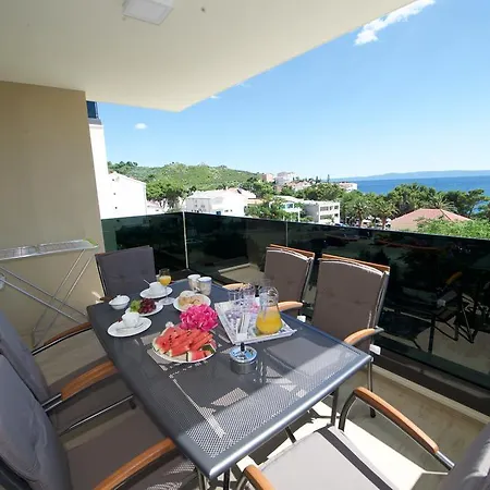 Apartment Leone Promajna