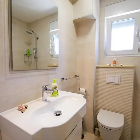 Apartment Leone