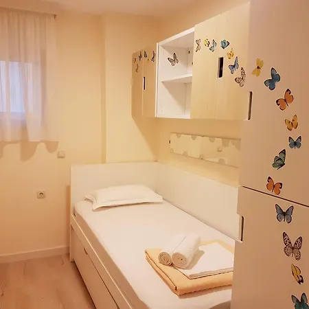 Apartment Leone Promajna