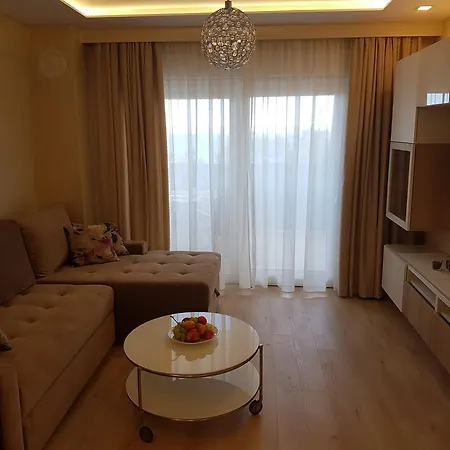 Apartment Leone Promajna
