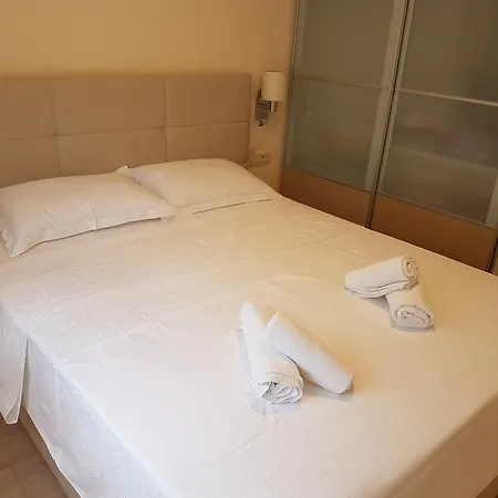 Apartment Leone