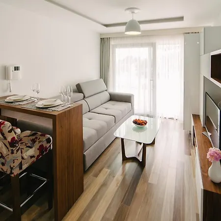 Apartment Leone Promajna